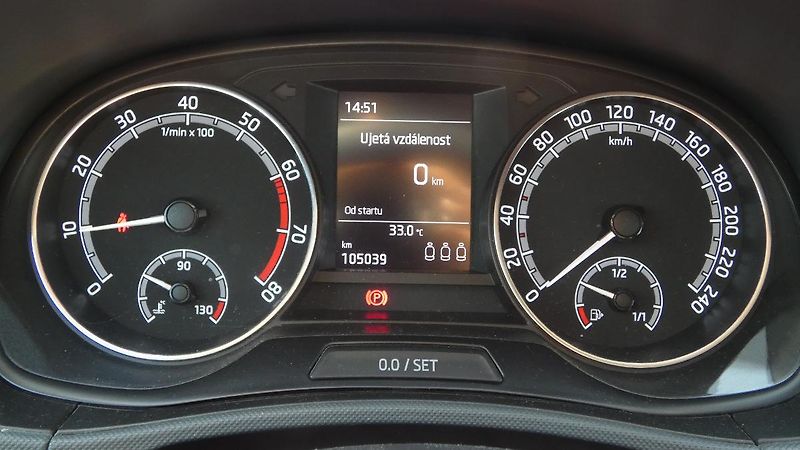 Škoda Fabia Combi 1.0 TSI Active Tour - fotka 11 z 19