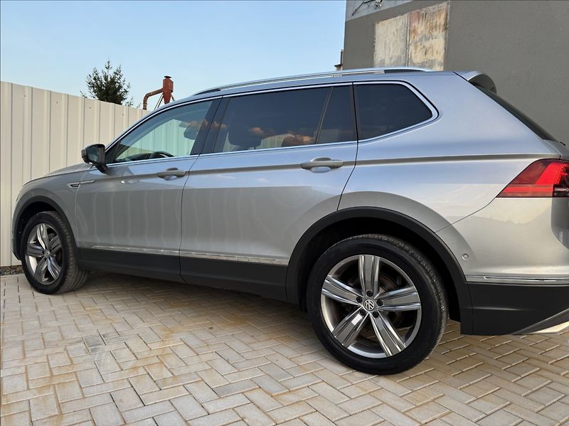 Volkswagen Tiguan Allspace 2,0 TDI DSG 4MOT HIGHLINE ČR - fotka 18 z 50
