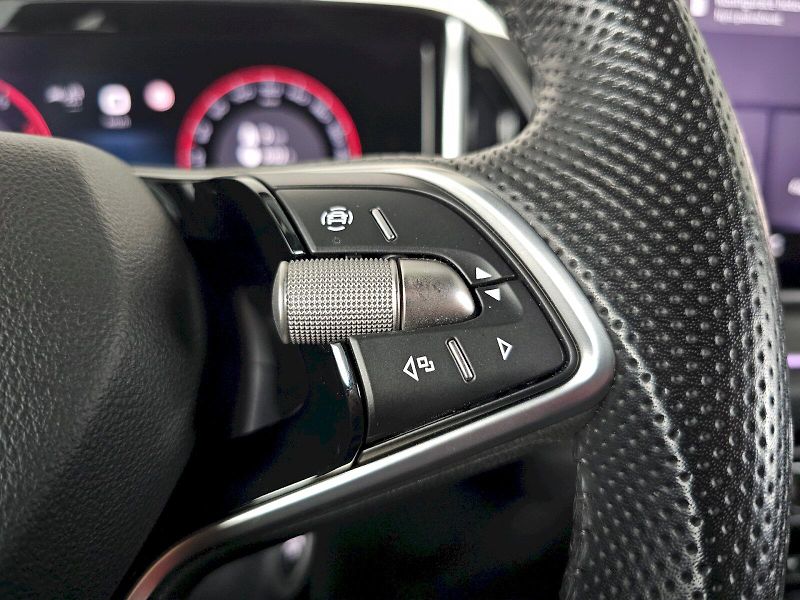 Škoda Kodiaq (2025) 2.0TDi 142kW 4X4 SPORTLINE 7S - fotka 9 z 32