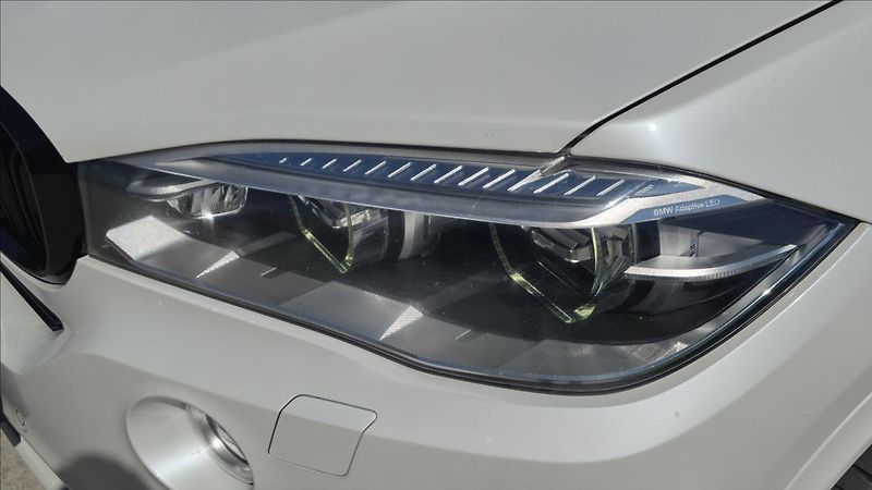 BMW X5 3,0 230 Kw 40d Xdrive ČR - fotka 25 z 30