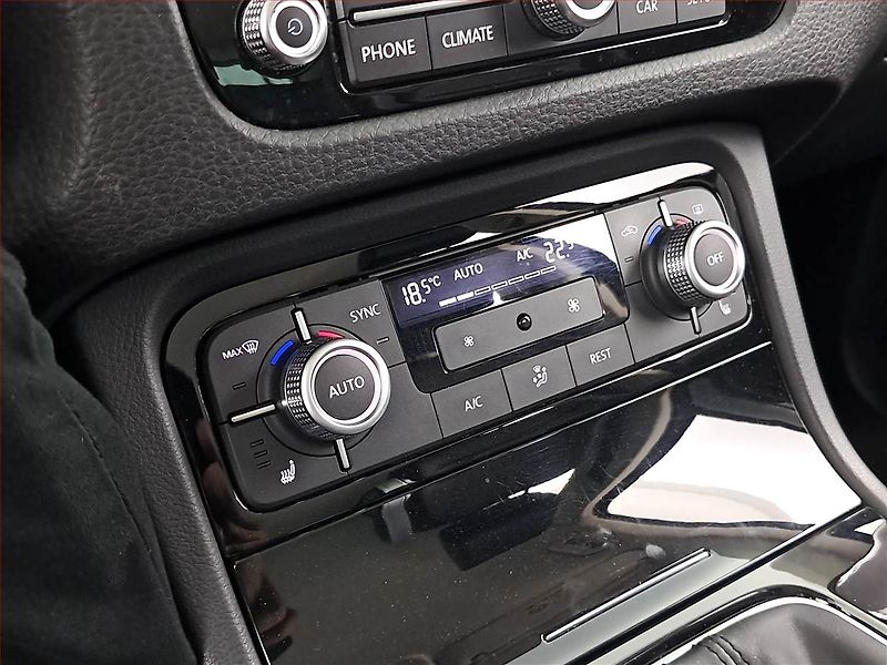 Volkswagen Touareg (2016) 3.0 TDI - fotka 16 z 22