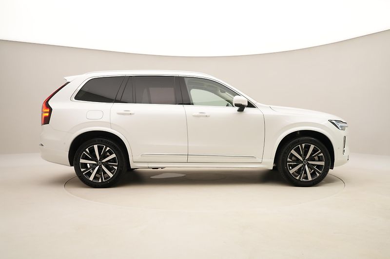 Volvo XC90 T8 AWD PLUG-IN ULTIMATE BRIGHT - fotka 14 z 74