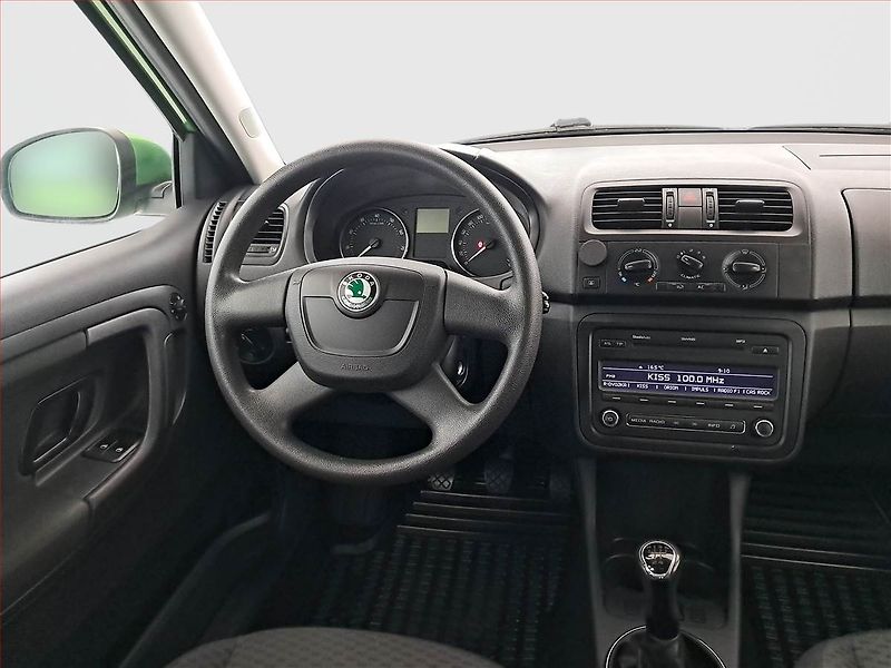 Škoda Fabia (2011) Ambition 1.2 TSI - fotka 7 z 16