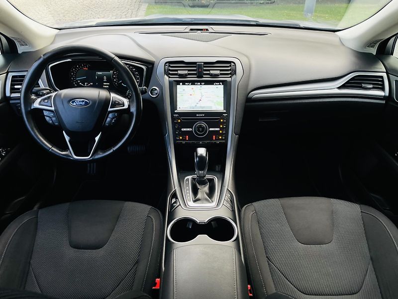 Ford Mondeo 2.0TDCi AUTOMAT SERVISKA TAŽNÉ - fotka 24 z 44