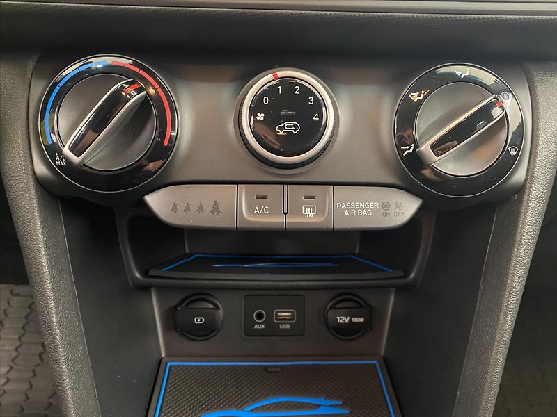 Hyundai Kona 1,0 T-GDI 88kW Style - fotka 18 z 24