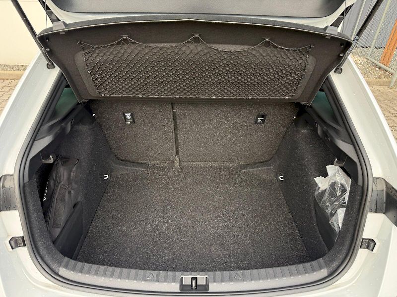 Škoda Scala (2025) 1.0 TSI 85 kW DSG Monte Carlo - fotka 20 z 22