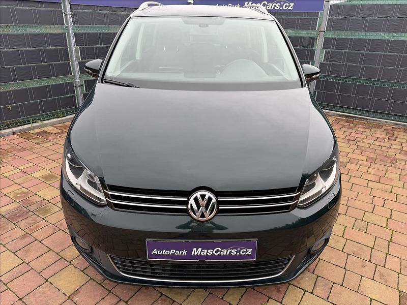Volkswagen Touran 2.0 TDI Cup - fotka 2 z 19