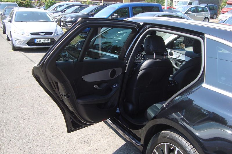 Mercedes-Benz Třídy C (2021) 220D,143kW, Exclusivce,S.kniha - fotka 37 z 92