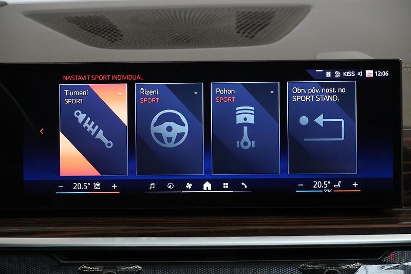 BMW X7 Xdrive40d,ČR,DPH,NZ.TOP,Tažné - fotka 44 z 45