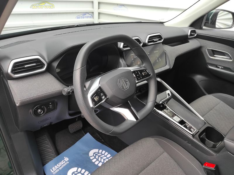 MG ZS 1,5 145kW Hybrid+ Essent AT TZ - fotka 9 z 41