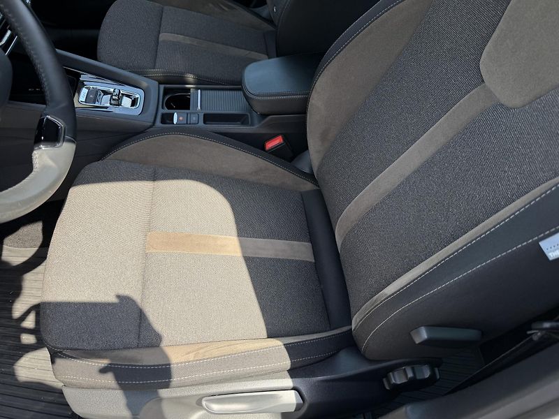 Škoda Octavia (2022) Scout 2.0 TDi/DSG/DPH/4x4 - fotka 17 z 25