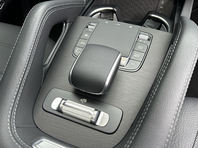 Mercedes-Benz GLS 450d 4MATIC AMG AIRMATIC ZÁRUK - fotka 26 z 40