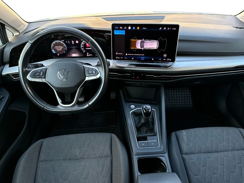 Volkswagen Golf Life 1.5 TSI 110kW Variant - fotka 10 z 20