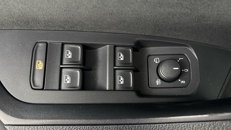 Škoda Kodiaq 2.0 TDI DSG 4x4 Sportline - fotka 23 z 31