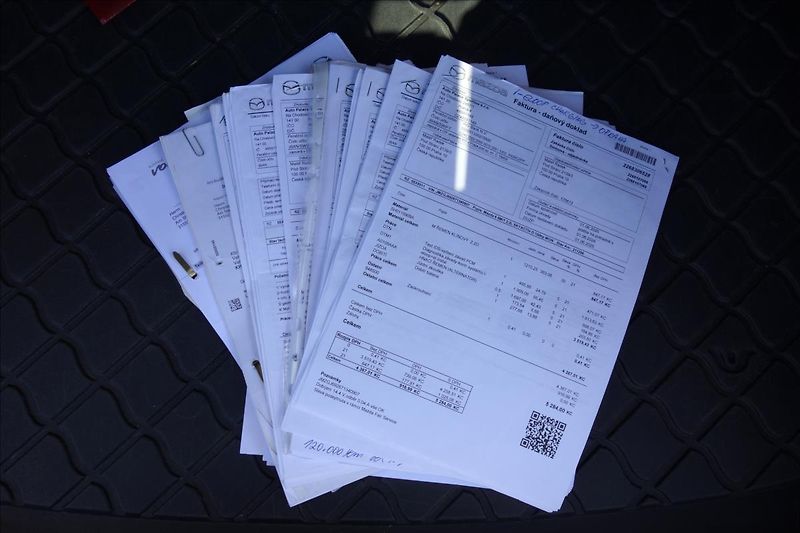 Mazda 6 2,2 D 129KW, SERV.KN., REVO. - fotka 38 z 39