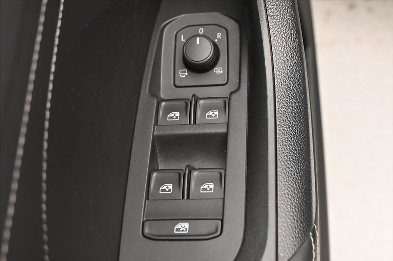 Škoda Kodiaq 2,0 TDI 110 kW DSG  PANORAMA Z - fotka 25 z 32