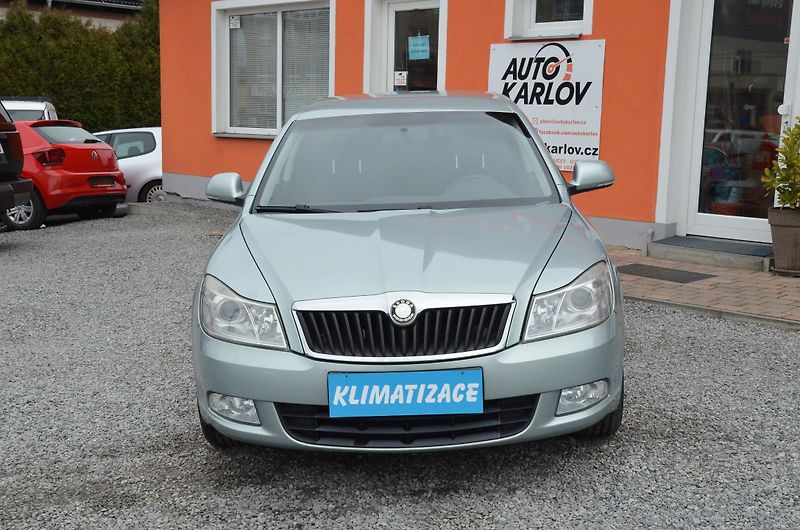 Škoda Octavia (2009) 1.6 MPi 75kW Ambition / ČR - fotka 2 z 31