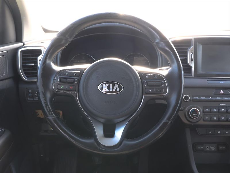 Kia Sportage 1,7 CRDi 85kW CZ Aut.klima - fotka 15 z 30