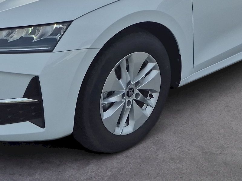 Škoda Octavia (2025) Selection 1.5 TSI 110 kW 6°man - fotka 11 z 33