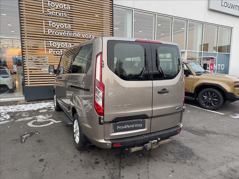 Ford Transit Custom 2,0 TITANIUM L1 - fotka 18 z 19