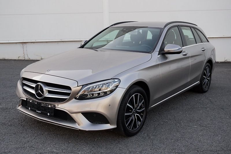 Mercedes-Benz Třídy C C 220CDi 4Matic Business - fotka 5 z 34