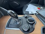 Alfa Romeo Stelvio 2,0 Turbo 280k Q4 AT8 4x4 Tažn - náhled 17