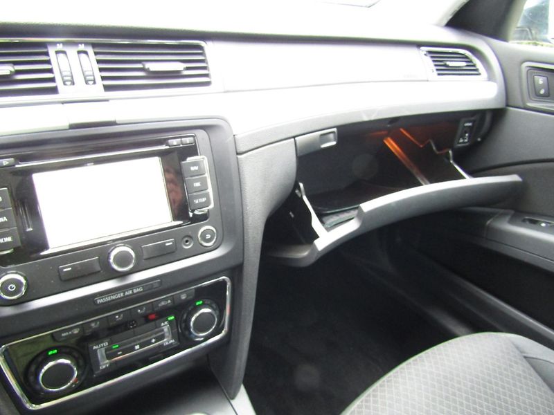 Škoda Superb (2015) 1.6 TDI 77kW  OUTDOOR - fotka 38 z 46