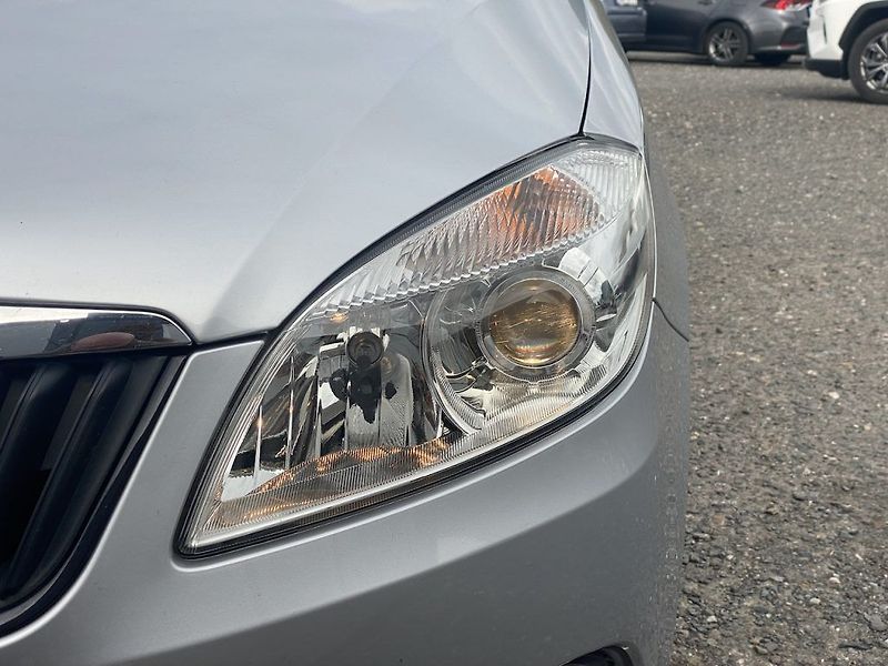 Škoda Fabia 1.2TSi, ČR, manual, 2x kola - fotka 8 z 15