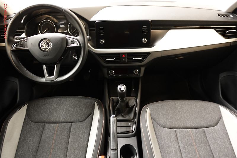 Škoda Scala (2019) 1.5TSi, ČR, Style, LED, +kola - fotka 8 z 23