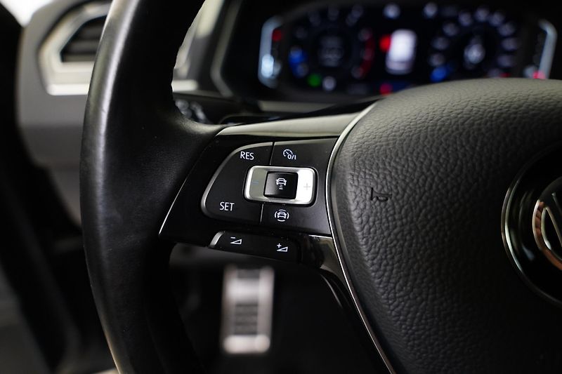 Volkswagen Tiguan - fotka 17 z 30