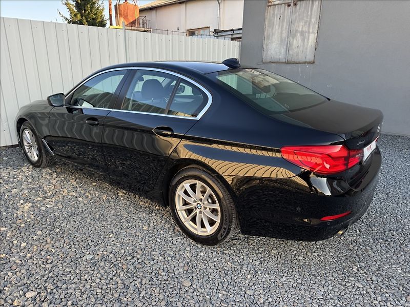 BMW Řada 5 3,0 d,xDrive,195kW,2.maj.,ČR - fotka 11 z 50