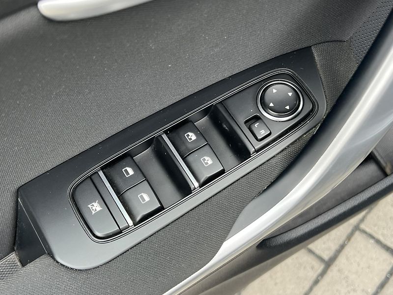 Kia Ceed (2022) 1.5T-GDI 118kW TAŽNÉ  ČR NOVÉ - fotka 18 z 22