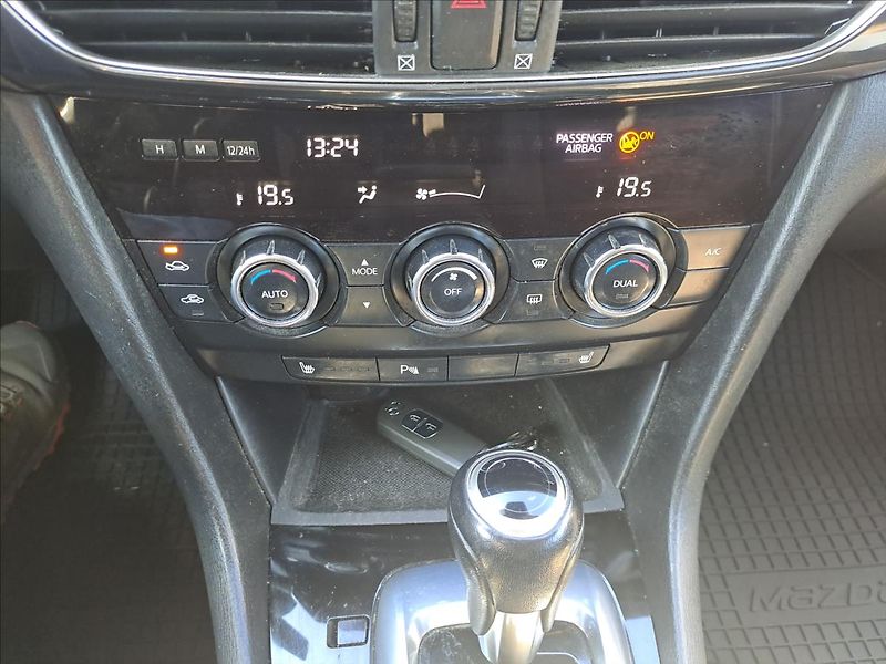 Mazda 6 2,2 Skyactiv-D KOUPENO CZ - fotka 15 z 17