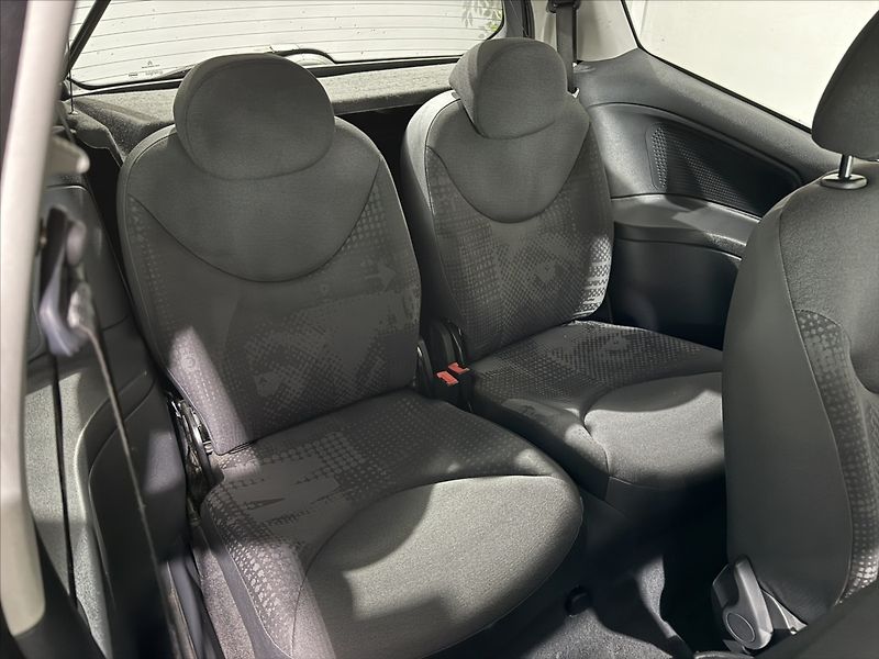 Citroën C2 1,1   i 44KW ALU PO STK - fotka 16 z 19