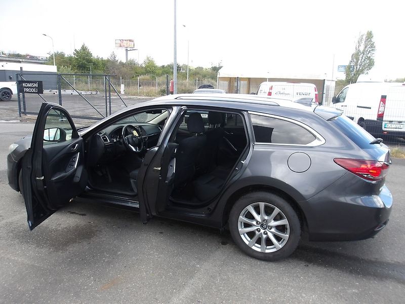 Mazda 6 2,2D PO ROZVODECH ! - fotka 13 z 31