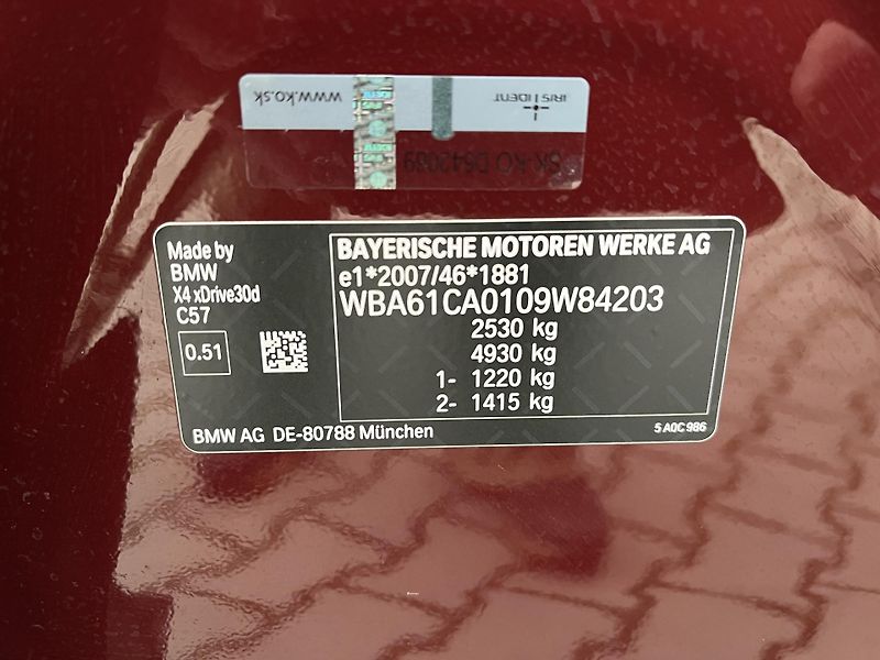 BMW X4 (2024) 3,0xD ///M 210Kw,TZ,webas,ACC - fotka 57 z 58