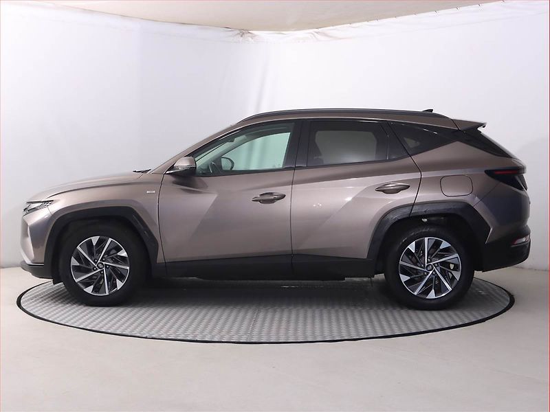 Hyundai Tucson (2021) 1.6 T-GDI 48V MHEV - fotka 3 z 22