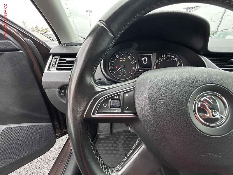 Škoda Octavia (2013) 1.4 TSI, autoAC - fotka 17 z 18