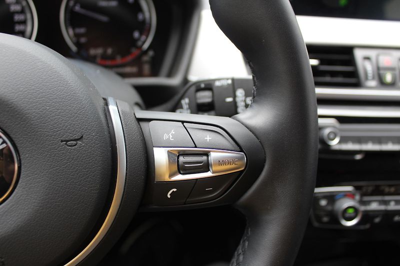 BMW X1 xDrive18d, Mpaket - fotka 15 z 22