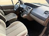 Renault Scénic (2006) 1.6i, 82kw L+Z kola - náhled 9