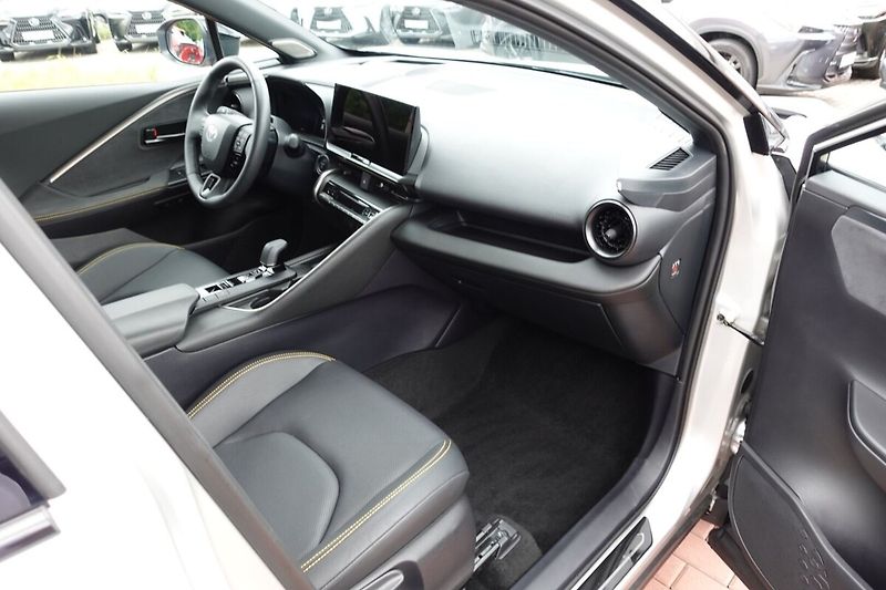 Toyota C-HR 2,0HSD 4x4 Executive Premiere - fotka 14 z 37