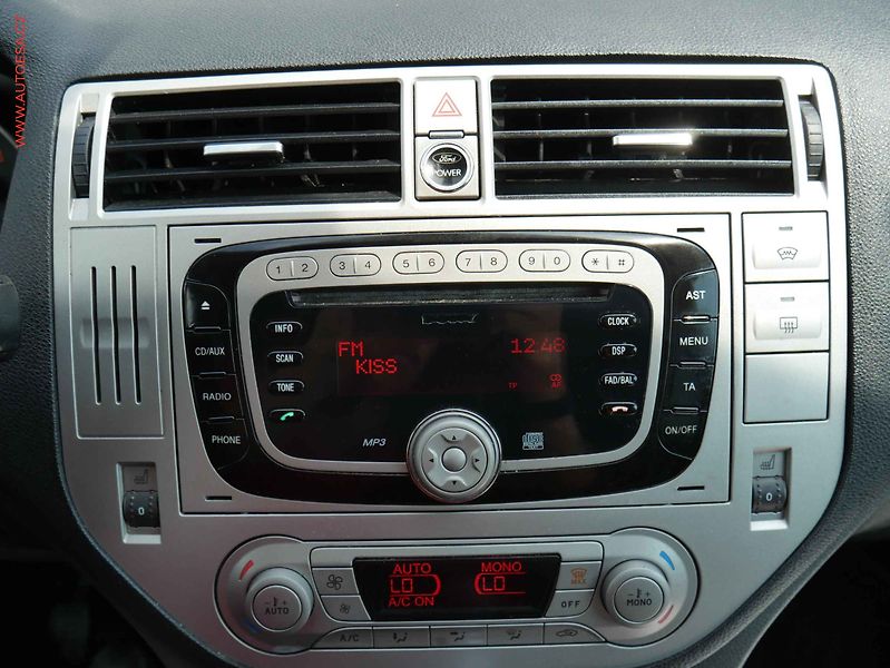 Ford Kuga (2012) 2.0TDCi 4x4, Výhřev sed. - fotka 15 z 18