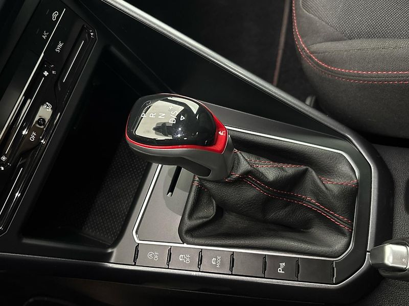 Volkswagen Polo GTI DSG - fotka 20 z 26