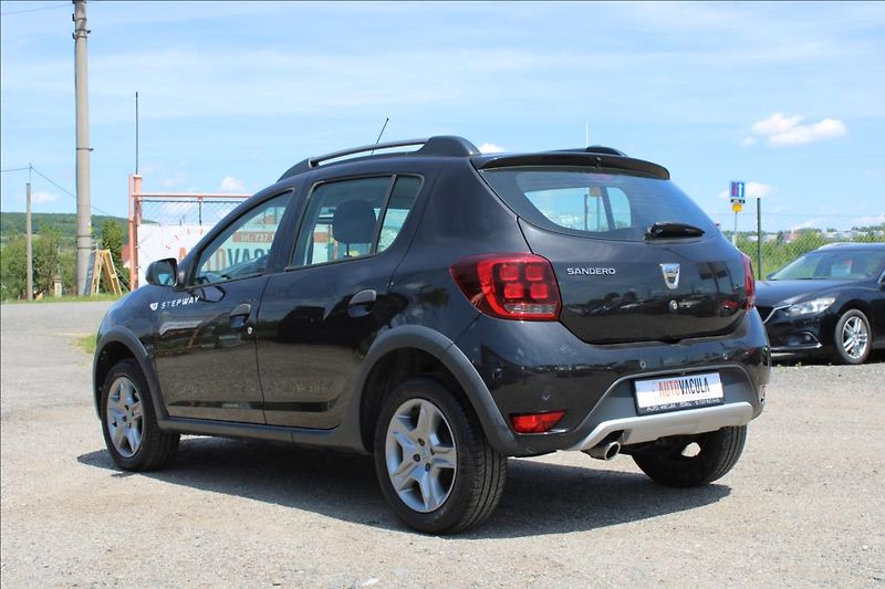 Dacia Sandero 0,9 TCe  STEPWAY, TOP, ČR - fotka 7 z 31