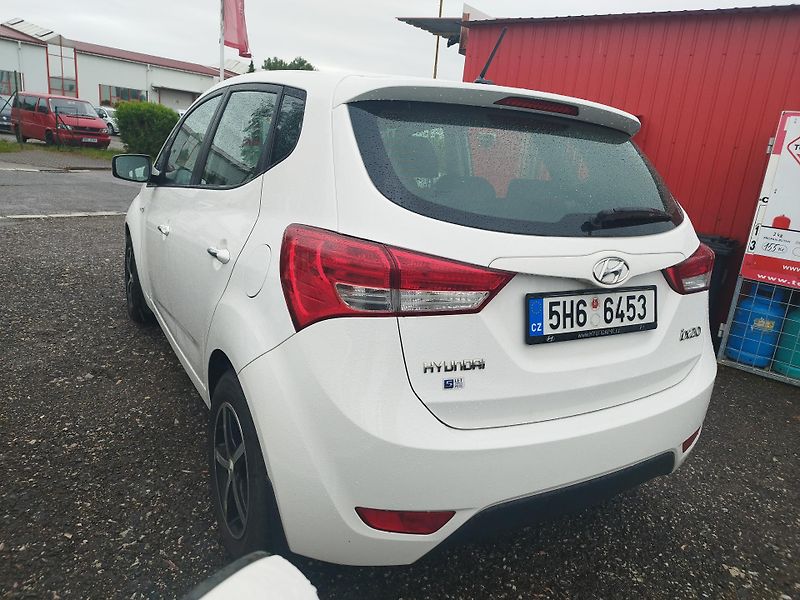Hyundai ix20 (2013) 1.4i, volat-608 081 843 - fotka 5 z 14