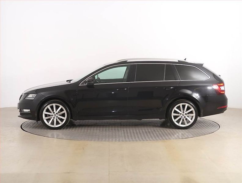 Škoda Octavia (2017) Style 2.0 TDI, Automat - fotka 3 z 22
