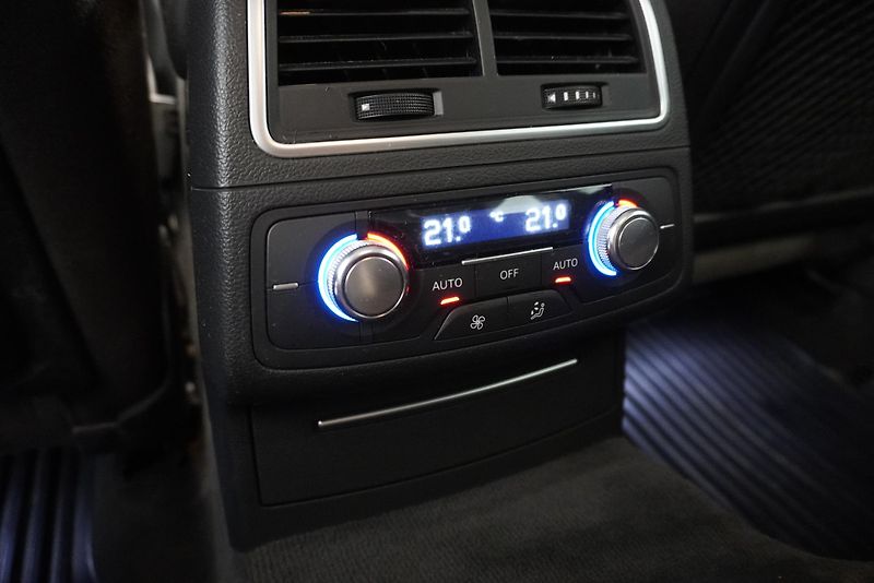 Audi A6 2,8 FSI AUTOMAT - fotka 24 z 33
