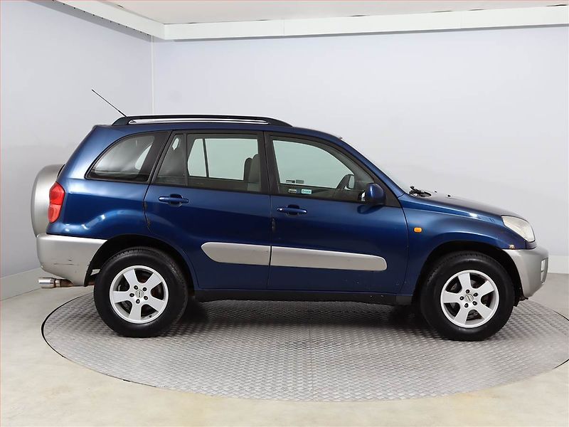 Toyota RAV4 (2003) 2.0 VVT-i , 4X4, levný provoz - fotka 6 z 12