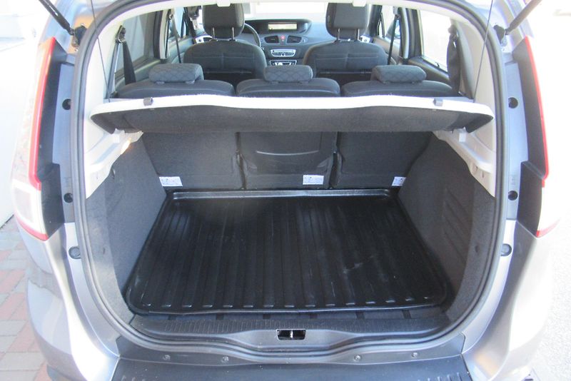 Renault Scénic 1.5 DCi AUT. KLIMA TAŽNÉ - fotka 18 z 20