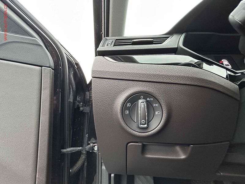 Škoda Superb (2018) 2.0 TSI 4x4, 2.maj,ČR, STK6 - fotka 13 z 17